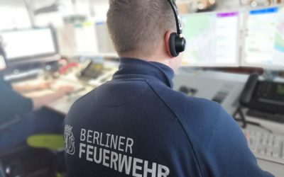 Ausbildung bei der Leitstelle – Die Jugendfeuerwehr zu Gast in Berlin